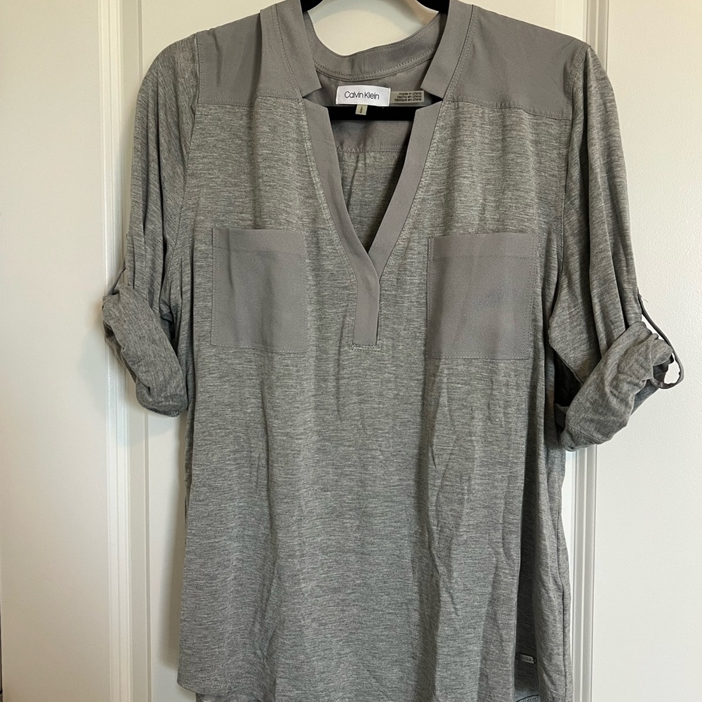 Calvin Klein Light Gray V-Neck Roll-Sleeve Tunic
